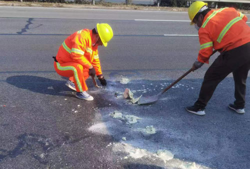 玉溪公路下沉注浆加固